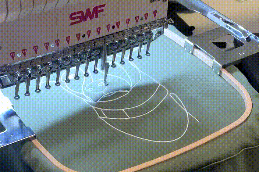 GIF animata di ricamo personalizzato su felpa con macchina da ricamo SWF